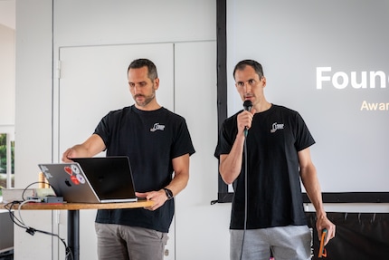CEO Florian Teutenberg und CIO Oliver Herren am internen Hackfest.