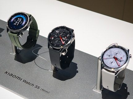 Tre varianti dello Xiaomi Watch S5.