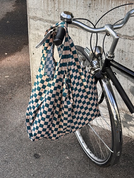 Die geräumige Kind Bag ist unterwegs immer gut zu gebrauchen.
