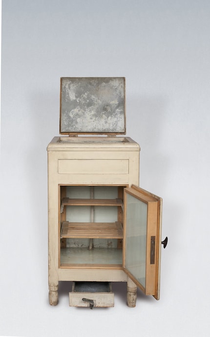 Deze Miele-ijskast is gebouwd tussen 1930 en 1940..