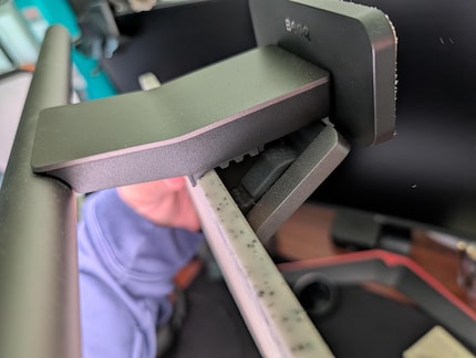 Gemäss Lorenz' Schneidebrett passt die Halo 2 auf dünne Monitore.