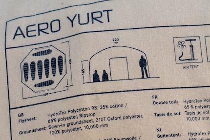 Zoveel ruimte! Met 2,70 meter is de yurt in het midden nog hoger dan de print hier belooft.