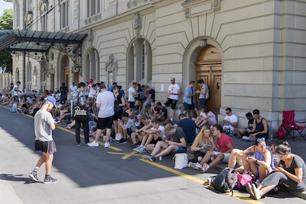 Der Casinoplatz in Bern ist ein beliebter Treffpunkt.