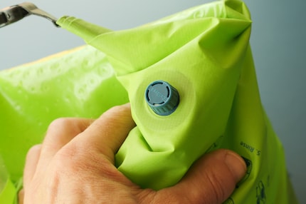 Das Ventil ist klein, damit sich der Scrubba kompakt zusammenfalten lässt.
