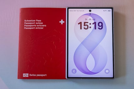 Mein Reisepass und das Galaxy Z Fold 8 haben was gemeinsam: das Format.