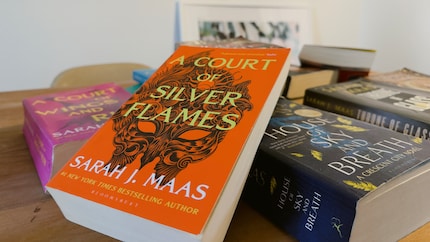 Fünf Jahre nach «A Court of Silver Flames»: Das Warten hat bald ein Ende.