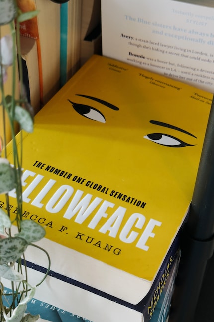 «Yellowface» habe ich verschlungen. Und freue mich schon auf R.F Kuangs nächstes Buch.