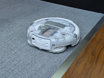 Come il suo predecessore, il Romo 2 attira l'attenzione con il suo design trasparente.