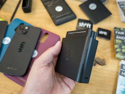 Shift puts three of its batteries into a housing and the power bank is ready.