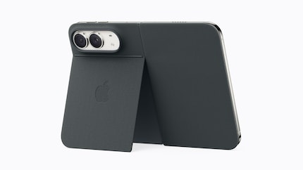 Mentre l'iPhone 18 Pro ha tre fotocamere, sul Duo ce ne sono solo due.