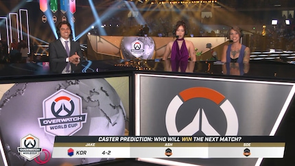 Die Overwatch World Finals wurden unter anderem von der Schweizerin Salome «Soe» Gschwind-Repp (rechts) gehostet.