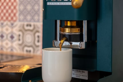 Jup, funktioniert. Kaffee kommt raus.