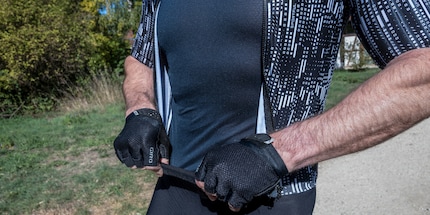 Hauteng hat aerodynamische Vorteile. Darunter kommt ein Baselayer von Odlo.