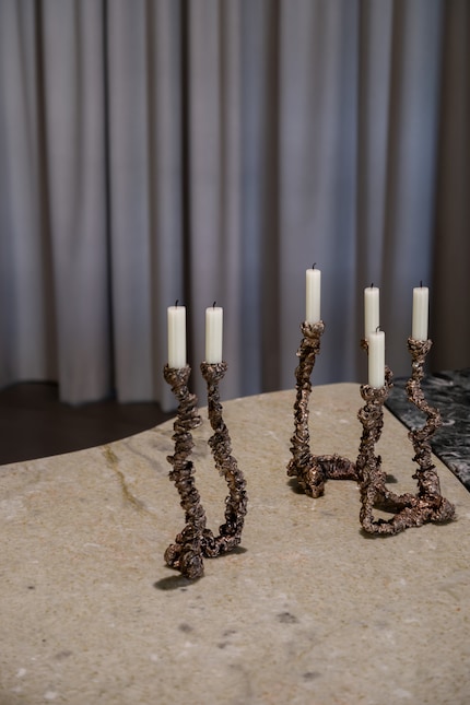 Sieht aus wie eine Formation aus der Tiefsee, ist aber in Bronze gegossenes Wachs: Ceracqua von Tipstudio.