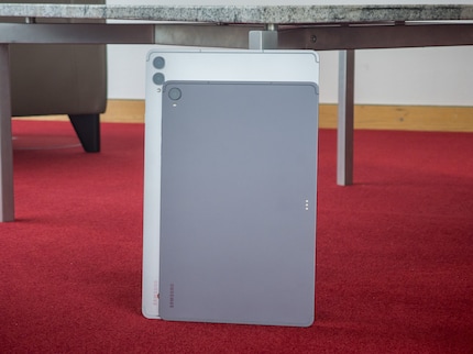 Both Tab S12 models are available in two colors.