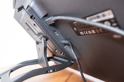 Nutze ich USB-C-zu-C, ist das Anschliessen ein Kinderspiel.