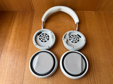 Die Earpads lassen sich entfernen