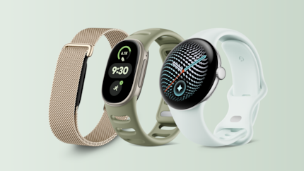 The Fitbit Edge (center) is a mix of the Fitbit Air (left) and the Google Watch 5 (right).