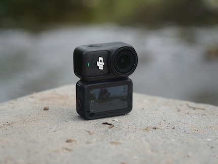Wasserfest ist die DJI Osmo Nano nur, wenn sie zusammengesteckt ist.