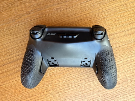 Unter den Trigger-Buttons kannst du von kurzem Klick auf Analog umstellen.