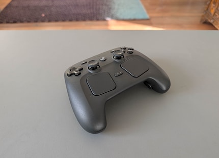 De Steam Controller is de enige met twee touchpads.