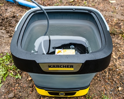 Der Tank des mobilen Reinigers fasst maximal acht Liter.