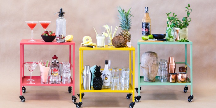 Non seulement pratique, mais aussi joli à regarder : Mini-barres sur roulettes de couleur coordonnée.