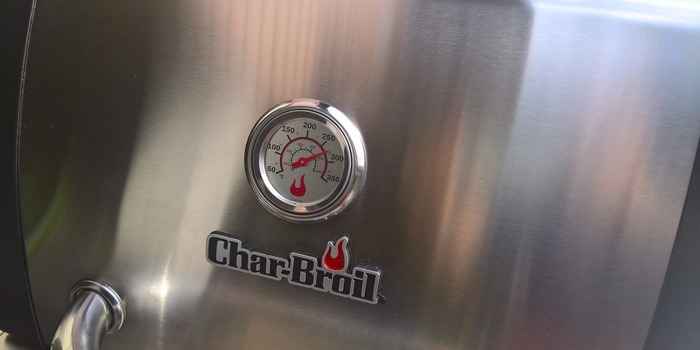 The integrated thermometer shows you the heat at any time: So almost nothing can go wrong.