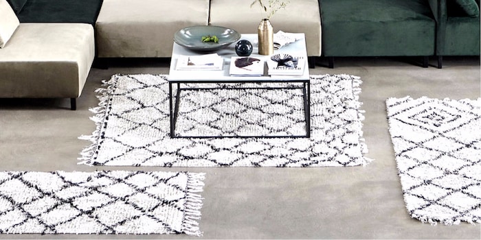 Des accents habilement placés: un tapis permet de mettre votre table basse en valeur. Photo: House Doctor Des accents habilement placés: un tapis permet de mettre votre table basse en valeur. Photo: House Doctor