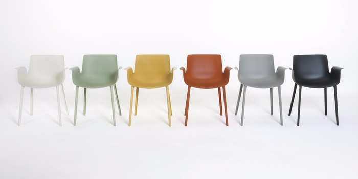 Ausgezeichnet mit dem «Red Dot – Best of the Best»: der Stuhl «Piuma» von Kartell. Ausgezeichnet mit dem «Red Dot – Best of the Best»: der Stuhl «Piuma» von Kartell.